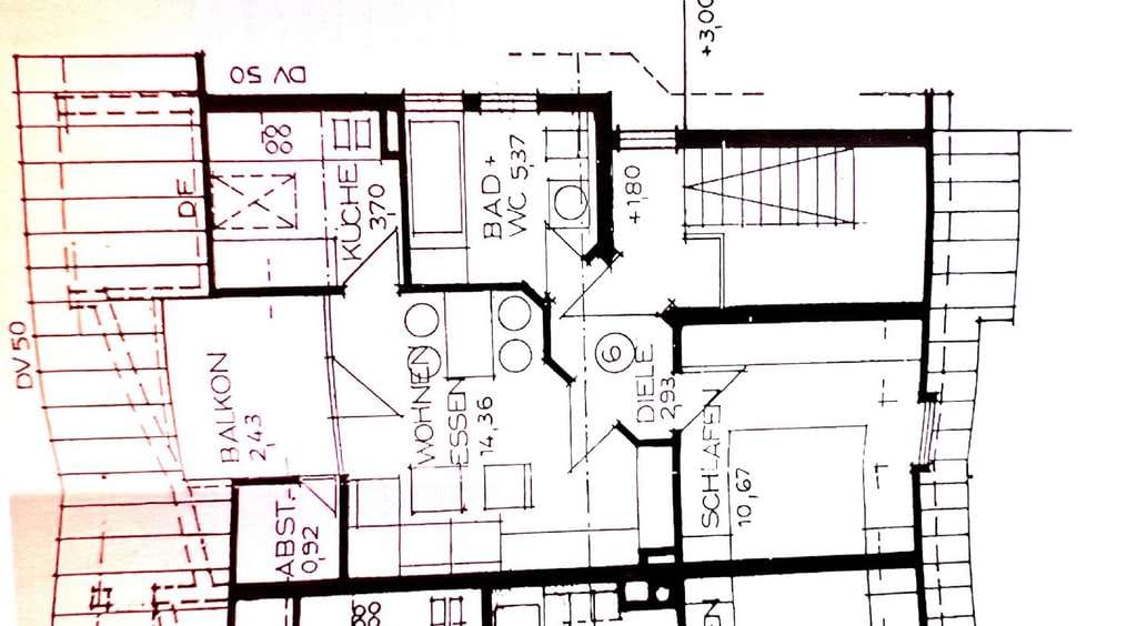 Immobilie in Oberboihingen - Charmante 2-Zi.-DG-Wohnung mit offenem Dachstuhl  Dachterrasse in Bestlage von Oberboihingen - Bild 4