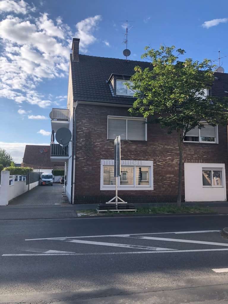 Immobilie in Dinslaken - Gepflegtes und gut vermietetes Mehrfamilienhaus mit Garagen und Carports in Dinslaken-Bruch! - Bild 3