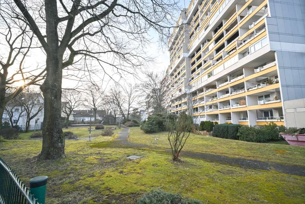 Immobilie in Rodgau - DIETZ: 2-Zimmer-Obergeschosswohnung in Rodgau Nieder-Roden - wenige Minuten vom Bahnhof entfernt! - Bild 0