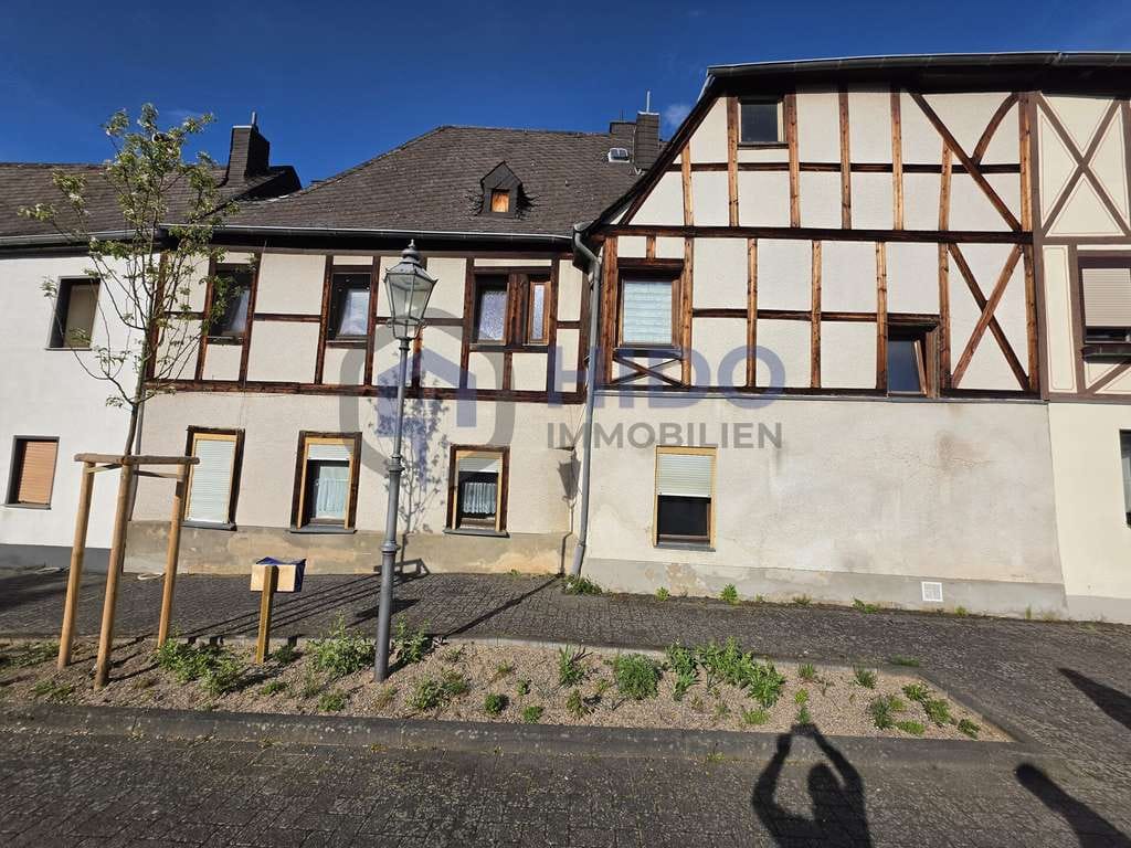 Immobilie in Rhens - Kapitalanlage in Rhens – solide Wohnimmobilie mit Entwicklungspotenzial - Bild 2