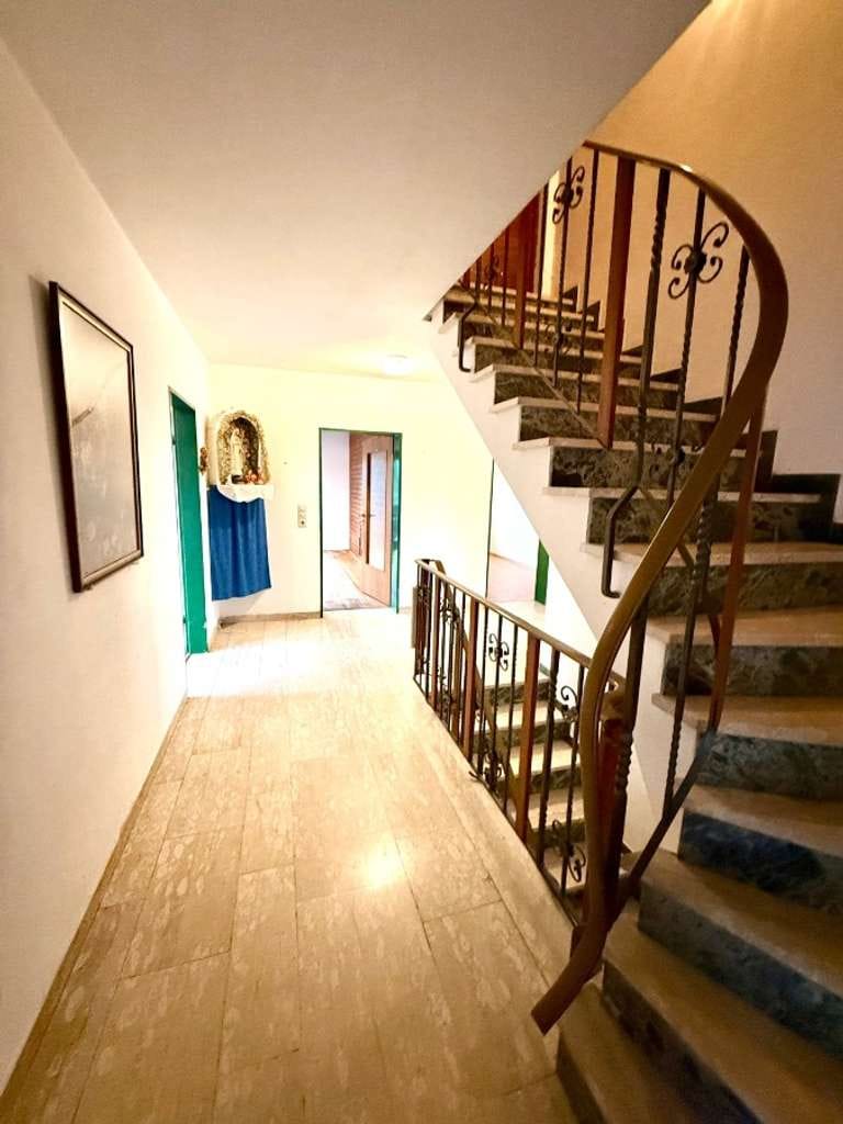 Immobilie in Dorfen - Landleben mit Charme, Haus mit Herz und Entwicklungschance - idyllische Lage, ebenerdiger Zugang - Bild 3