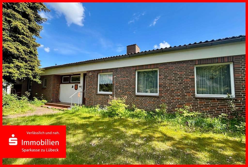 Immobilie in Lübeck - Handwerker aufgepasst! großzügiger Bungalow in Sankt Jürgen - Bild 0