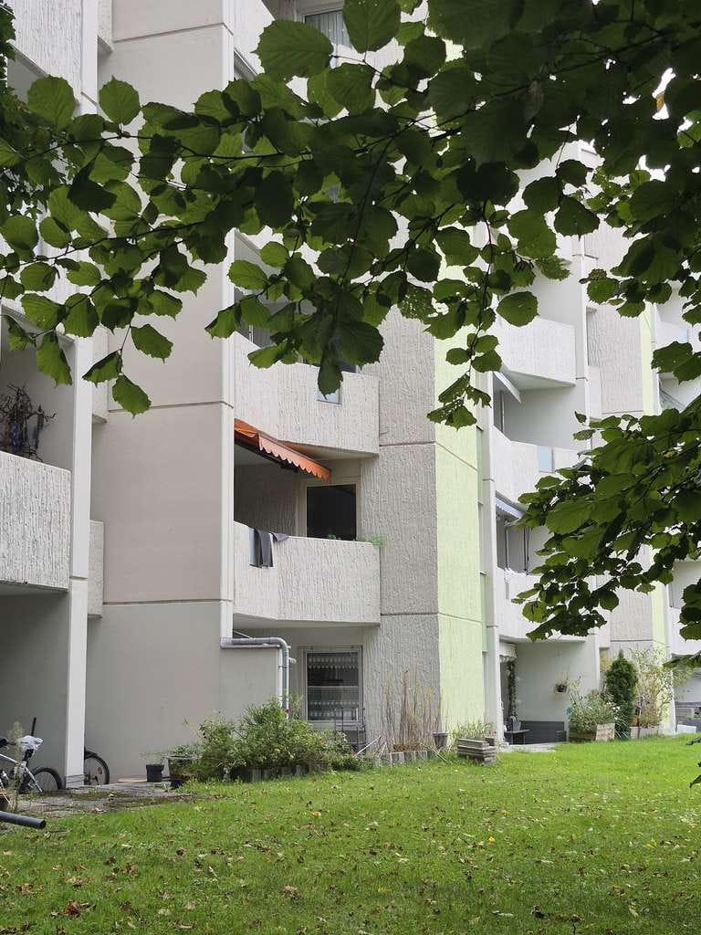 Immobilie in Rosenheim - Interessanter Kaufpreis! 
Vermietete 3-Zi.-ETW, Ros./Süd! - Bild 1