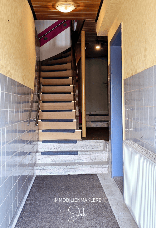 Immobilie in Gemünden am Main - Charmantes Einfamilienhaus in zentraler Lage mit Potenzial - Bild 1