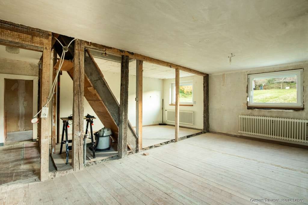 Immobilie in Hinterzarten - Seltenes Schwarzwald-Unikat mit Geschichte– freistehendes Haus in Toplage am Skilift in Hinterzarten - Bild 4