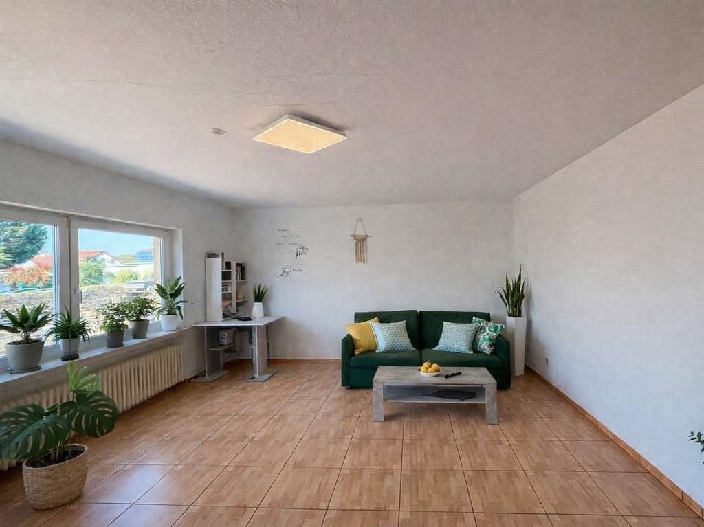 Immobilie in Römerberg - Kapitalanlage mit Zukunft: Erdgeschosswohnung mit 2 Balkonen und Garage - Bild 2