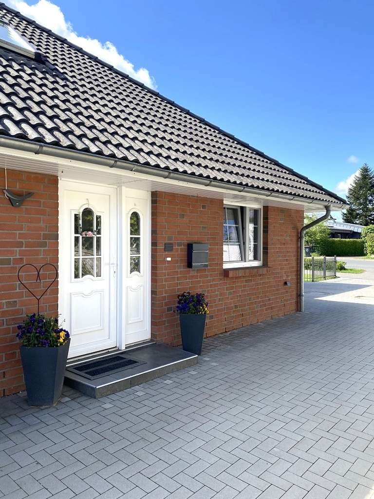 Immobilie in Mittelangeln - Tolle Doppelhaushälfte in Mittelangeln. Aufwendig + hochwertig renoviert und ausgestattet !Ansehen! - Bild 0