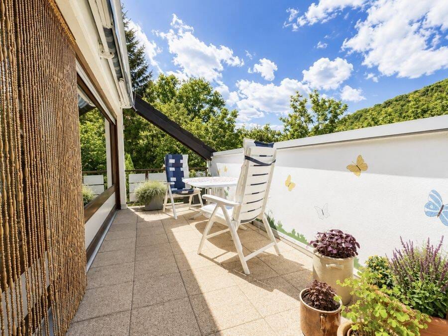 Immobilie in Bad Breisig - Eigentumswohnug mit Hauscharakter - sonnige Loggia, Weitblick und naturnahes Wohnen - Bild 4