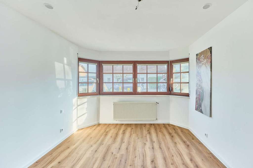 Immobilie in Wachenheim an der Weinstraße - Modernes Wohngefühl im stilvoll renovierten Souterrain unterhalb der Wachtenburg - Bild 4