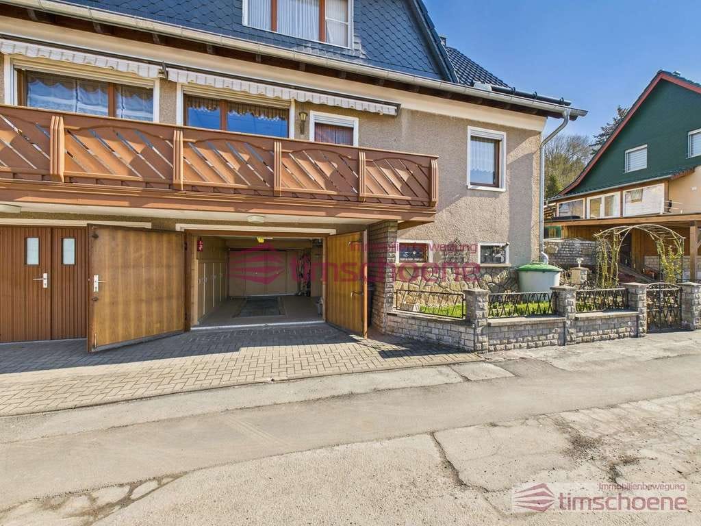 Immobilie in Meiningen - Exklusive Aussichtslage in Meiningen – Doppelhaushälfte mit Garage und angenehmen Wohngefühl - Bild 0