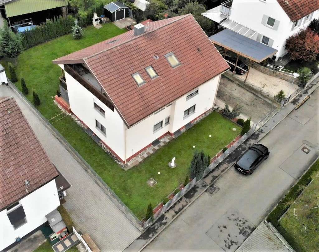 Immobilie in Staig - Vermietete Dachgeschosswohnung in Staig zu verkaufen - Bild 1