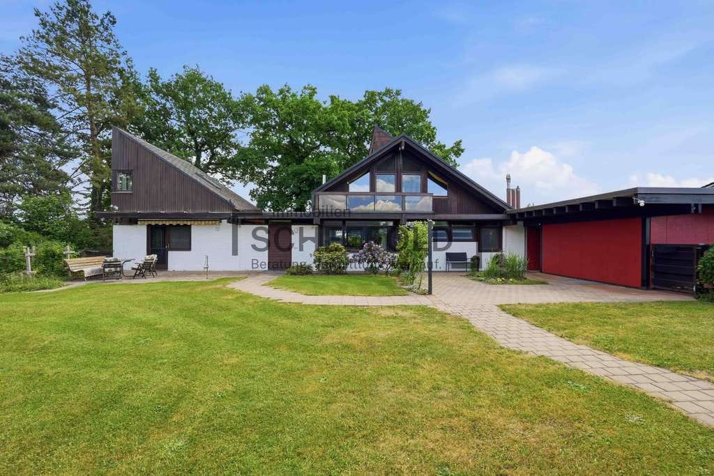 Immobilie in Warthausen - Privates Parkanwesen! Zweifamilienhaus bei Biberach mit 2 Wohneinheiten, Pool und Bauplatz optional - Bild 1