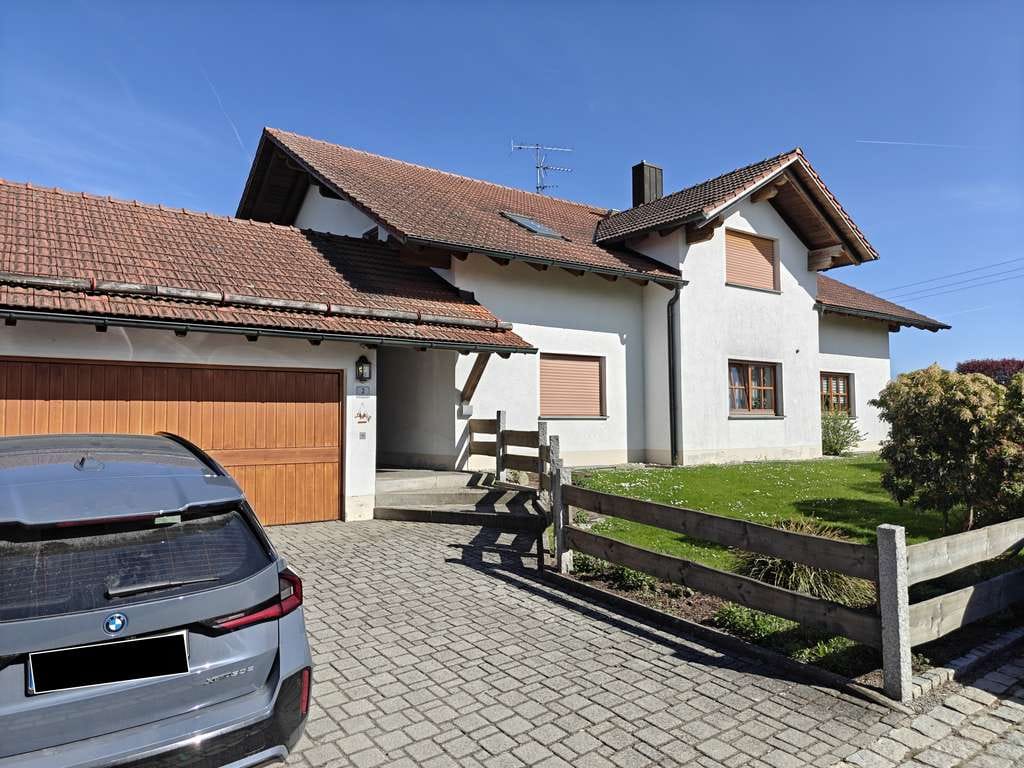 Immobilie in Thyrnau - Herrliches Zweifamilienhaus mit großartigem Weitblick in Thyrnau - Bild 3