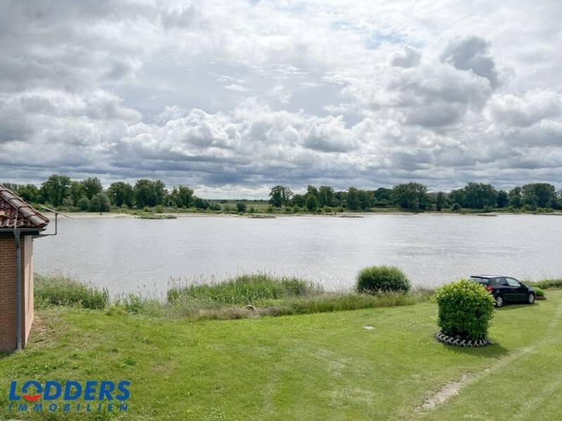 Immobilie in Tangermünde - Ferienhaus mit unverbaubarem Blick auf die Elbe - Bild 0