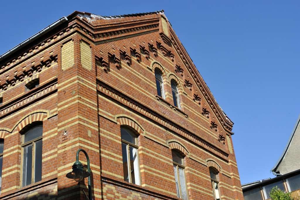 Immobilie in Bad Bibra - KAPITAL-ANLAGE ! Im Herzen der Stadt - Wunderschönes MFH / Wohn- & Geschäftshaus, WFl. 363 m² - Bild 3