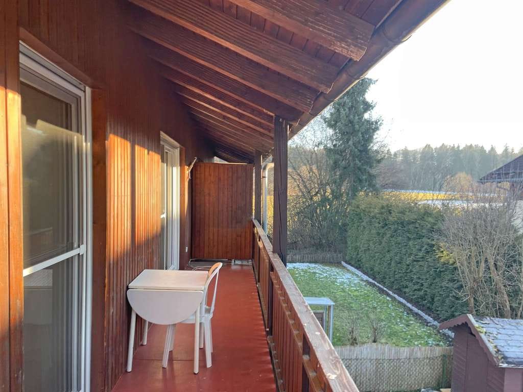 Immobilie in Starnberg - STA-Schorn: Großzügige 2 Zi.Whg mit großem Südbalkon in 4 Parteienhaus - Bild 0
