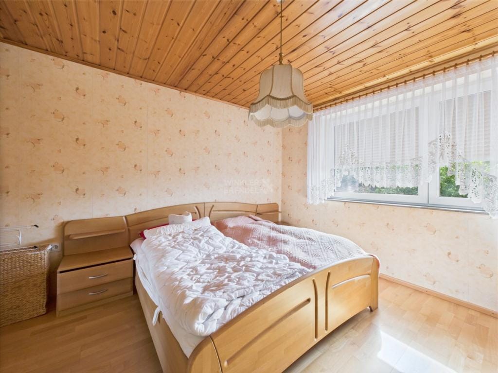 Immobilie in Kulmbach - Zweifamilienhaus mit viel Potential in Leuchau - Bild 4