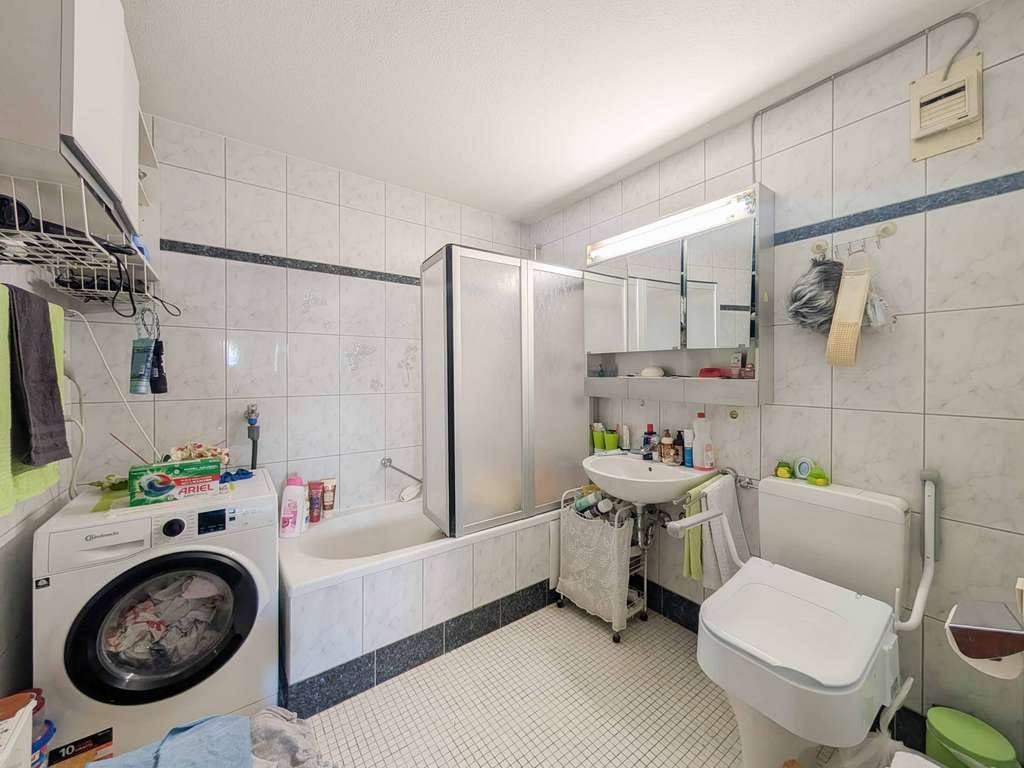 Immobilie in Plüderhausen - Gut geschnittene 2-Zimmer-Wohnung mit Balkon & Stellplatz - Bild 1