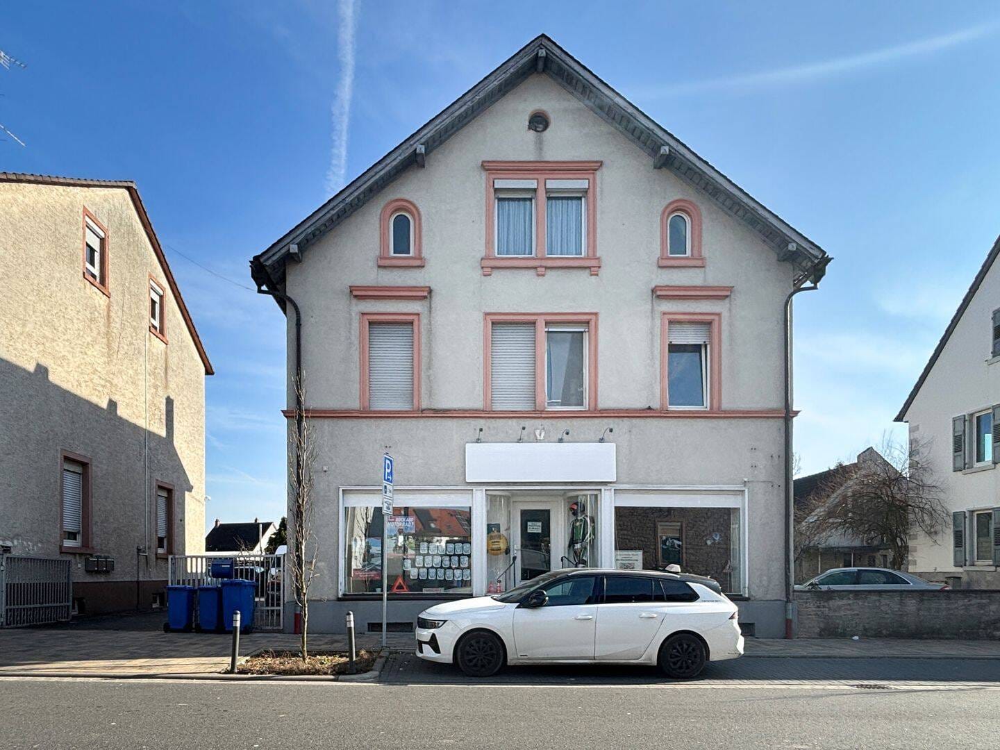 Immobilie in Reinheim - Vielseitiges Immobilienensemble mit 2 Häusern, Gewerbeeinheit und stabiler Rendite in Reinheim! - Bild 1