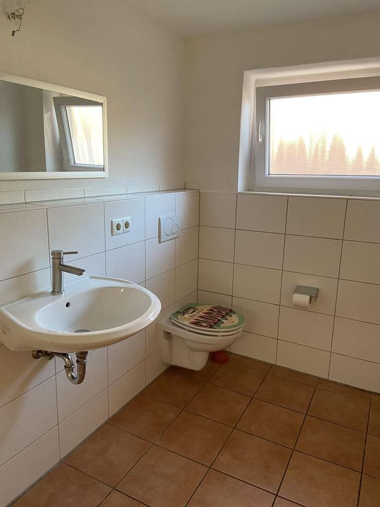Immobilie in Kirchlinteln - Einfamilienhaus mit großem Hintergarten und viel Abstellraum - Bild 3
