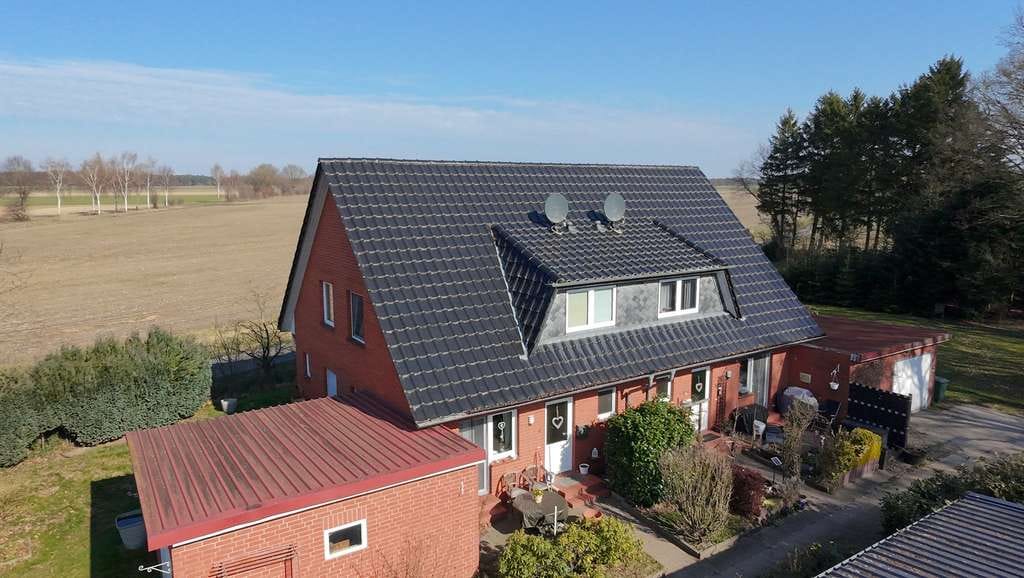 Immobilie in Heidenau - Gepflegtes Doppelhaus in ruhiger Feldrandlage in Heidenau - Bild 1