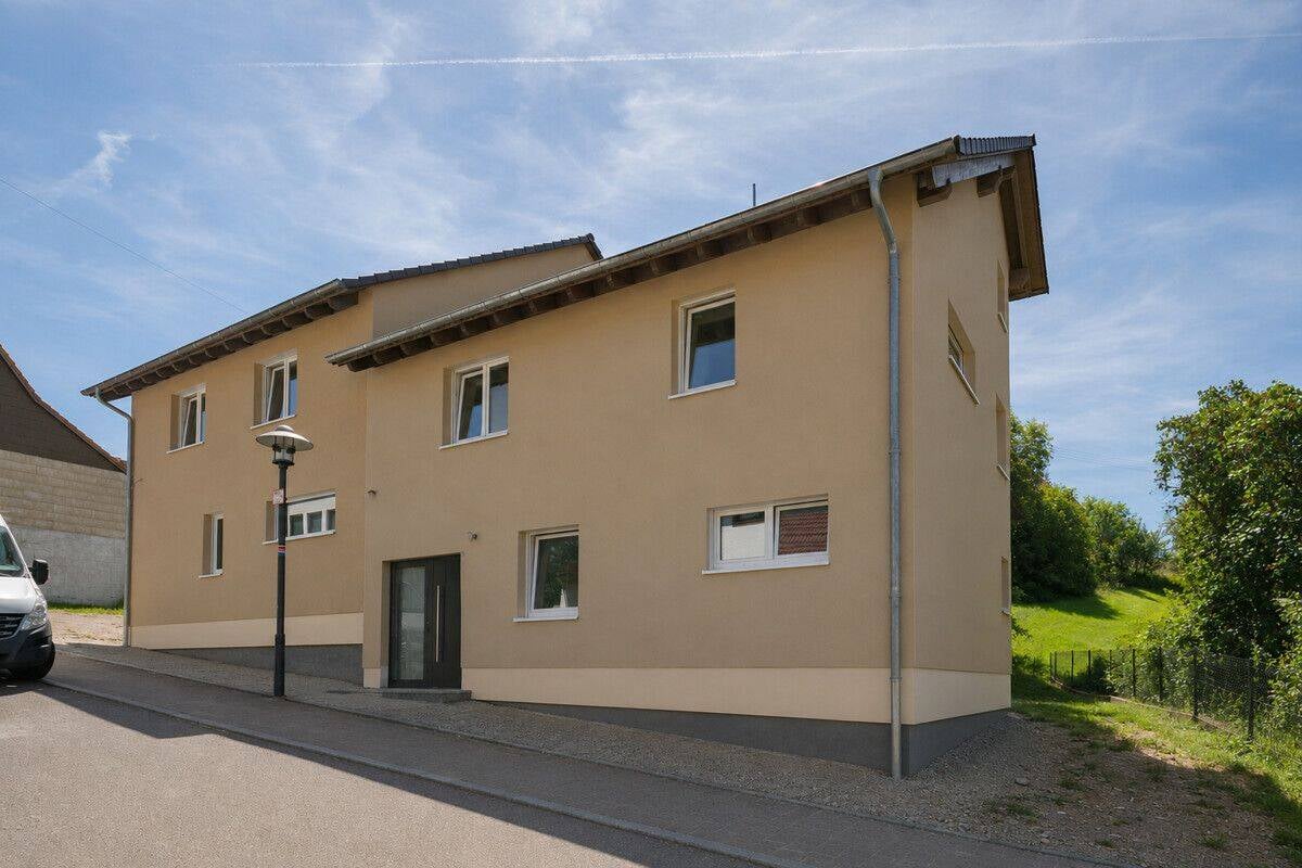 Immobilie in Fluorn-Winzeln - Effizient, großzügig geschnitten, idyllsich gelegen: Massiver Neubau Erstbezug 2026 - Bild 1