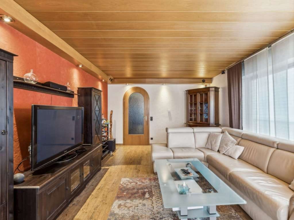 Immobilie in Wendelstein - Einfamilienhaus mit Einliegerwohnung in zentraler und ruhiger Wohnlage von Wendelstein - Bild 3