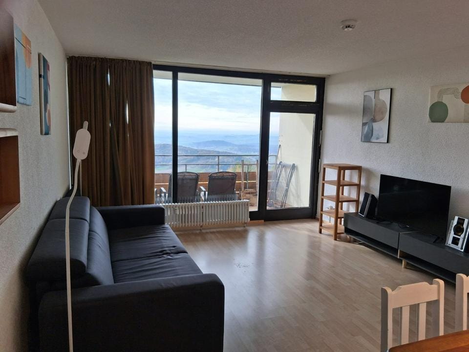 Immobilie in Freyung - Renovierte 2-Zimmer-Wohnung in 94078 Freyung am Geyersberg zu verkaufen - Bild 0
