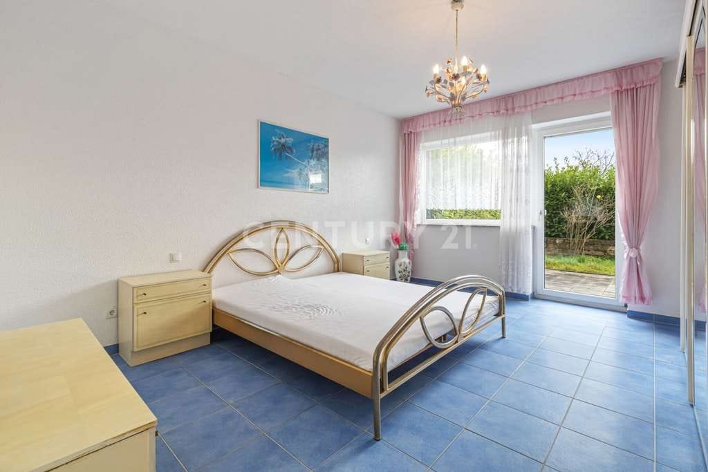 Immobilie in Kieselbronn - Super Wohnung mit großer Terrasse, Gartenanteil und Doppelgarage - Bild 4