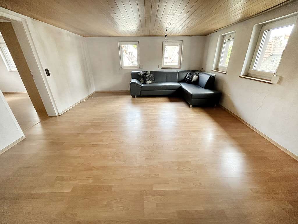 Immobilie in Lenningen - Viel Haus & Wohnfläche für wenig Geld – 1-2 Familienhaus – Lenningen - Bild 4