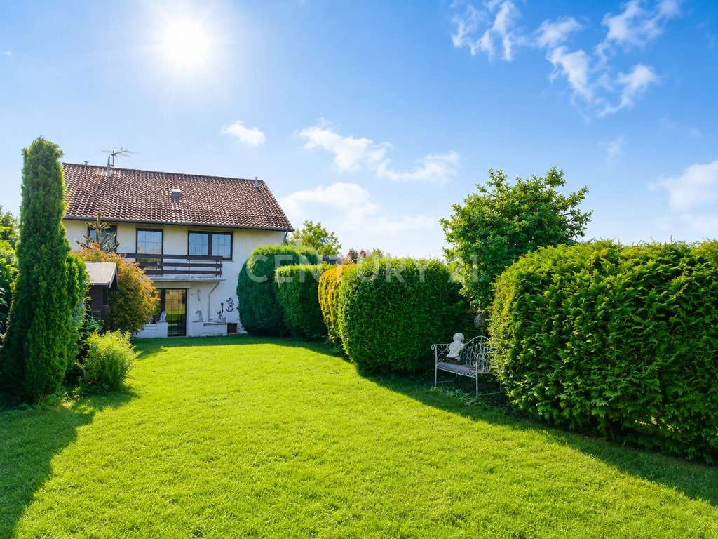 Immobilie in Elsdorf - Großzügiges Einfamilienhaus mit schönem Garten & großer Garage in Elsdorf-Oberembt - Bild 1