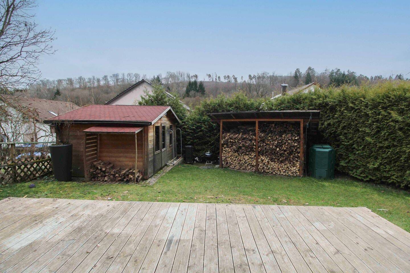 Immobilie in Uhingen - Charmantes Wohnen auf zwei Einheiten - ein Zuhause mit Wintergarten, Kaminofen & zwei Gärten - Bild 4
