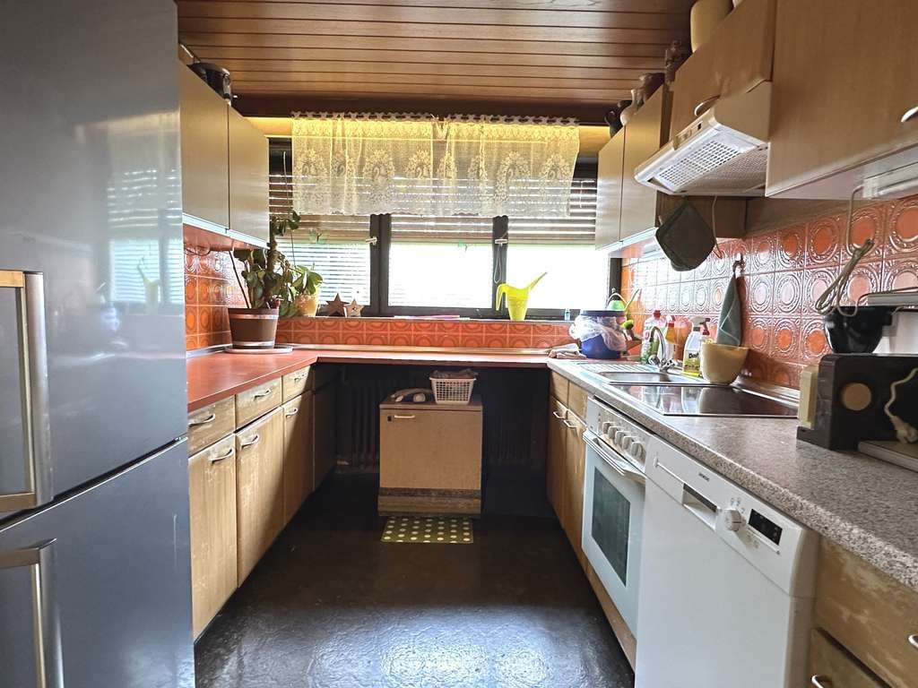 Immobilie in Weikersheim - Charmantes Einfamilienhaus mit großem Grundstück in ruhiger Hanglage von Weikersheim

 - Bild 5
