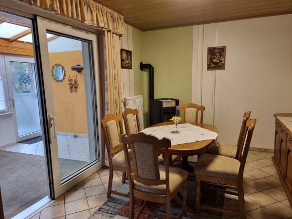 Immobilie in Bad Iburg - Wohnen im Wandel: Zweifamilienhaus mit individueller Entwicklung in 49186 Bad Iburg-Sentrup - Bild 1