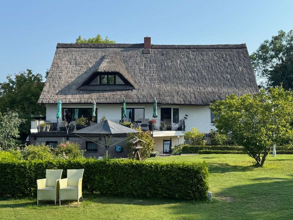 Immobilie in Hornstorf - Traumhaftes Wohnhausgrundstück mit Reetdach großzügig und in fantastischer, ruhiger Naturlage!!! - Bild 0
