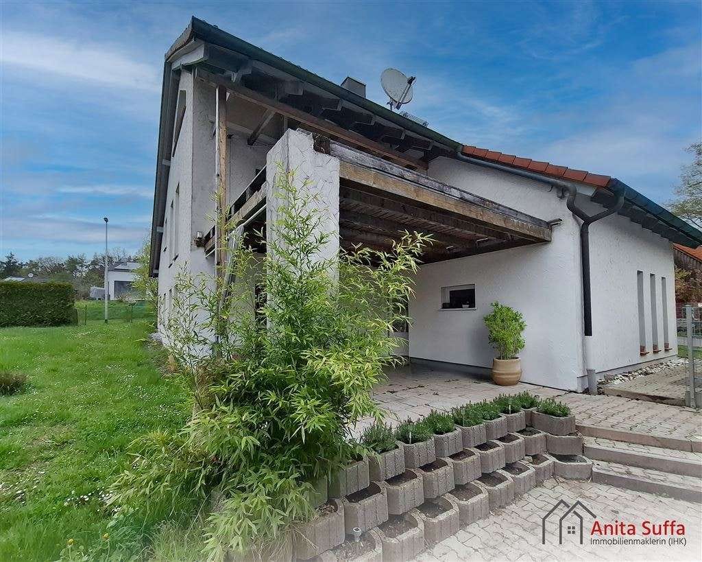 Immobilie in Lonnerstadt - Großzügiges Zweifamilienhaus mit Maisonettewohnung und weitläufigem Garten - Bild 4