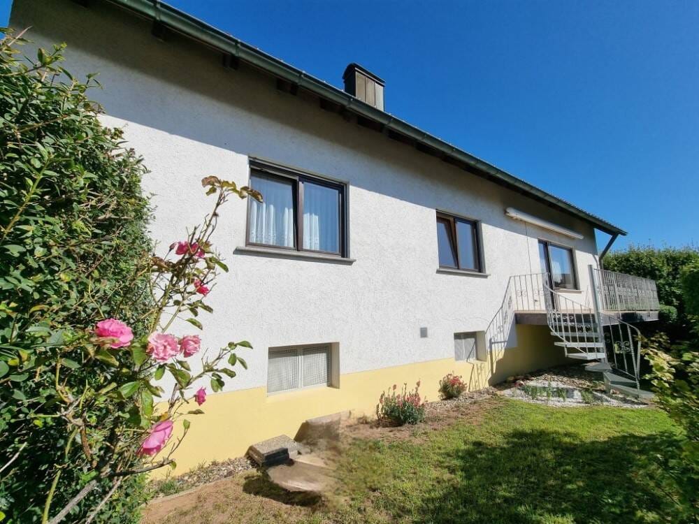 Immobilie in Rattelsdorf - Wohnidylle für Ihre Familie ... 
Stattliches Wohnhaus mit vielen Extras ... - Bild 1