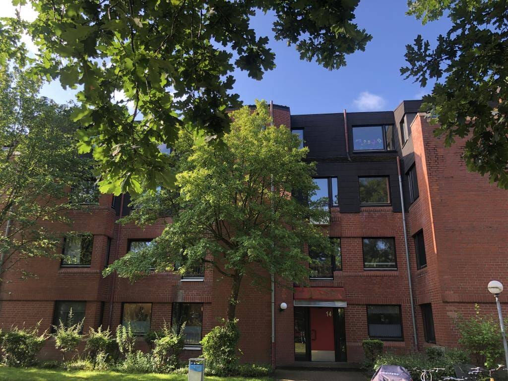 Immobilie in Ahrensburg - * Courtagefrei* Vermietete große Wohnung ! - Bild 1