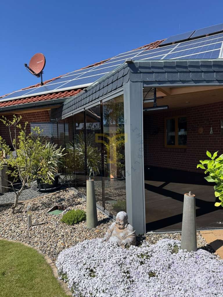 Immobilie in Wahrenholz - Exklusiver Walmdachbungalow mit lichtdurchflutetem Wohnambiente und Poollandschaft - Bild 2