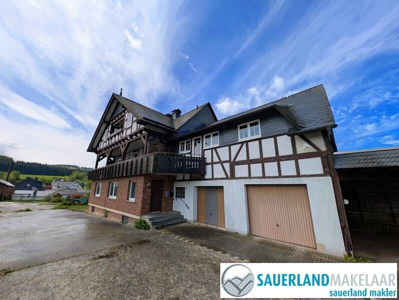 Immobilie in Willingen (Upland) - Seltene Investitionsmöglichkeit nahe Willingen - Wohnhaus mit 4 großzügigen Apartments - Bild 0