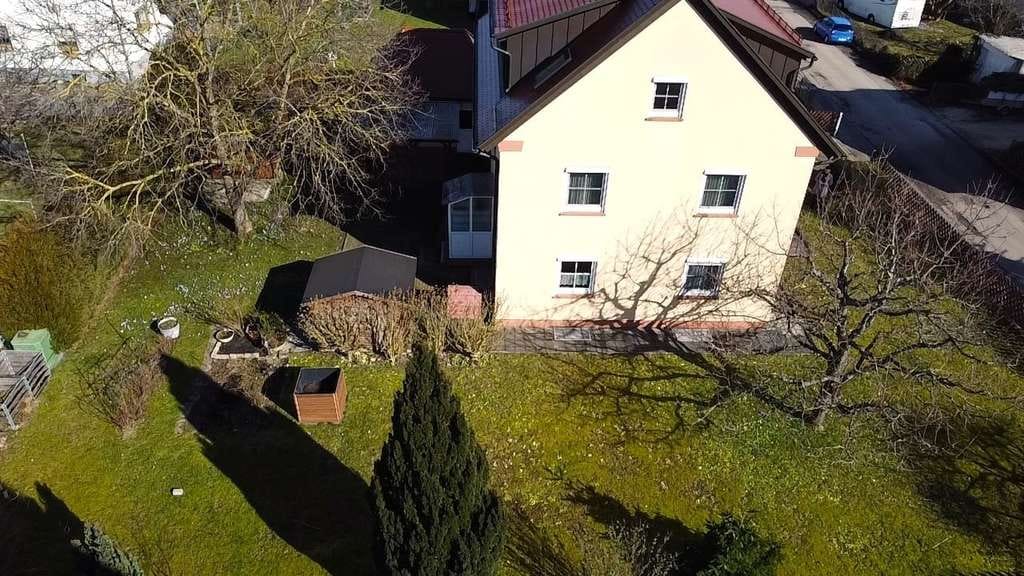 Immobilie in Heubach - Traum-Garten mit Traumhaus - 182 m², 8 Zimmer auf 806 m² Grundstück zentral in Heubach - Bild 1