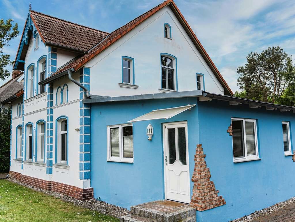 Immobilie in Prerow - Denkmalgeschützte Villa im Ostseebad Prerow – Stilvolles Investment in Bestlage - Bild 1
