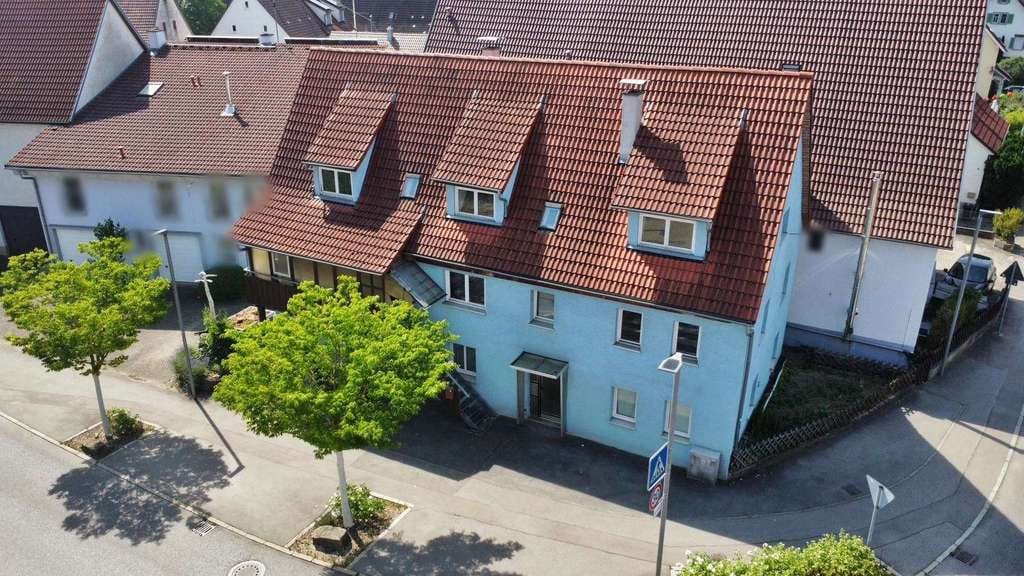 Immobilie in Rottenburg am Neckar - 2 Familienhaus + ELW mit großzügigen Nutzungsmöglichkeiten - Bild 0