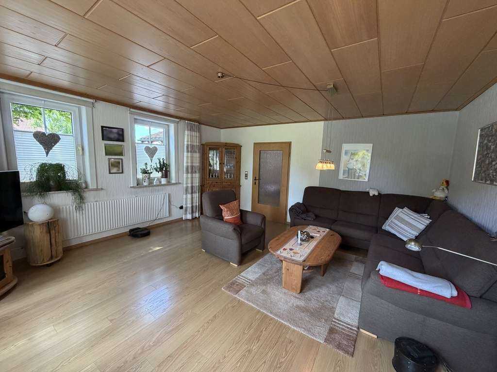 Immobilie in Bockenem - Großzügiges und gepflegtes Bauernhaus mit Stallungen und Nebengebäuden auf 6.374 m² Grundstück in Bo - Bild 3