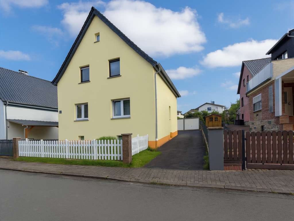 Immobilie in Schöffengrund - Modernes Familienidyll am Waldrand: Einziehen & Wohlfühlen in Schöffengrund-Laufdorf  - Bild 0