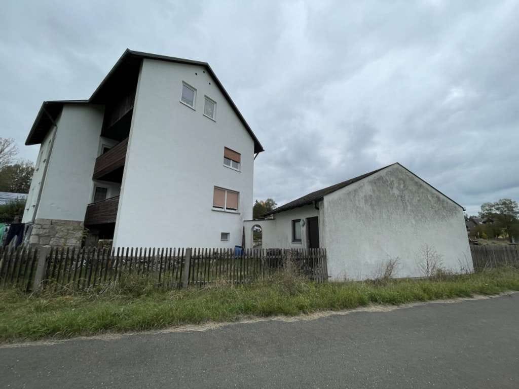 Immobilie in Bad Steben - Viel Platz für die ganze Familie - auch als Mehrgenerationenhaus! - Bild 2