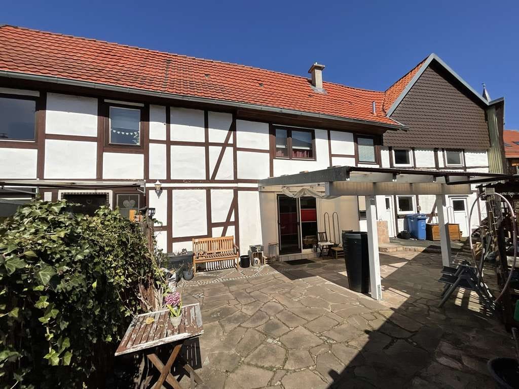 Immobilie in Bovenden - Familienfreundliches Fachwerkhaus im Herzen von Bovenden - Bild 3