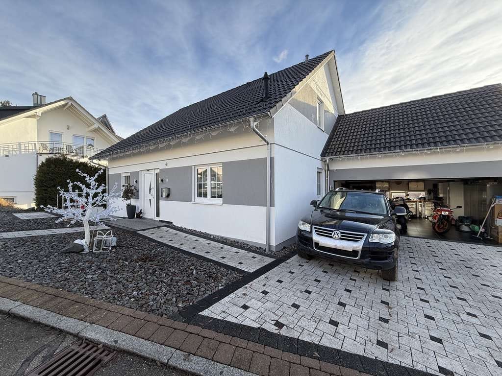 Immobilie in Gunningen - F&D | Großzügiges Einfamilienhaus mit Pool in ruhiger Wohnlage - Bild 3