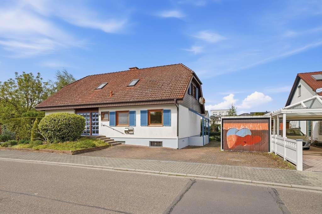 Immobilie in Bellheim - Ihr neues Zuhause: 183 m² Wohnkomfort auf großem Grundstück in Bellheim - Bild 2