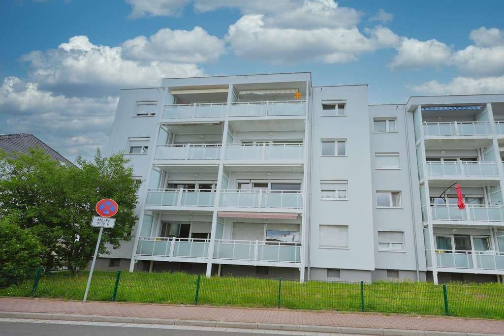 Immobilie in Erlensee - 3-Zimmer-Wohnung mit Balkon, Stellplatz und Entwicklungspotenzial in Erlensee - Bild 0